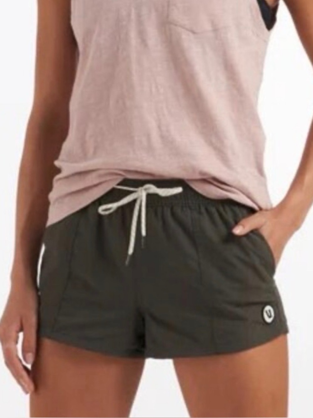 Vuori Women's Sunwashed Shorts Oregano Green Size Large Quick-Drying Athletic